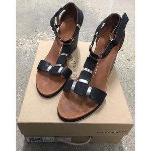 Gentle Souls by Kenneth Cole HEY GABE Sandals